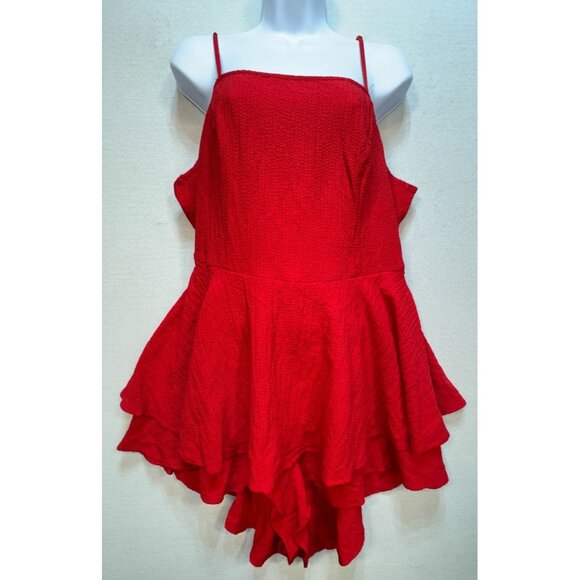Women's Short Jumpsuit Stretch Size 1XL Red Back Hole Sleeveless - Picture 1 of 10